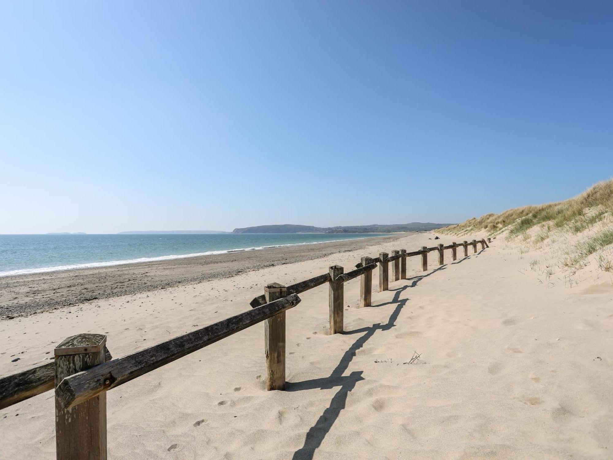 7 Min Y Traeth Villa Pwllheli Luaran gambar